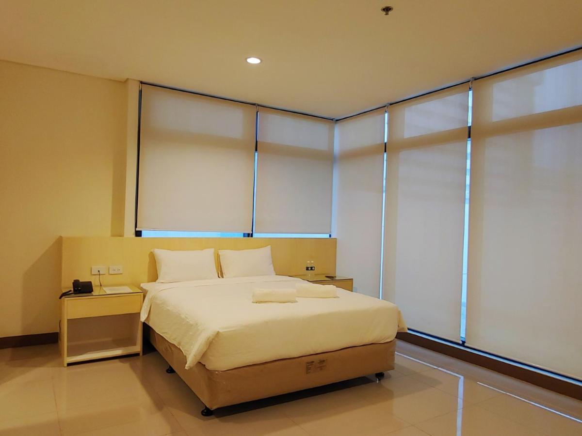 Kaizen Suites Manila Exteriör bild