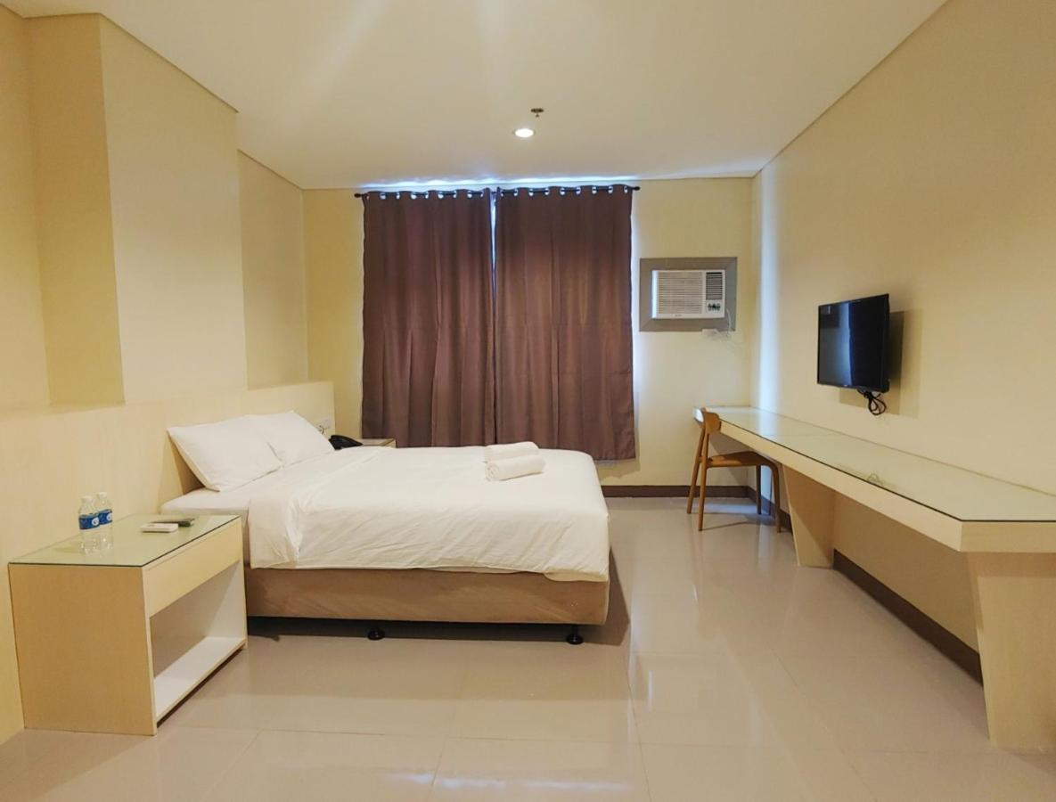 Kaizen Suites Manila Exteriör bild