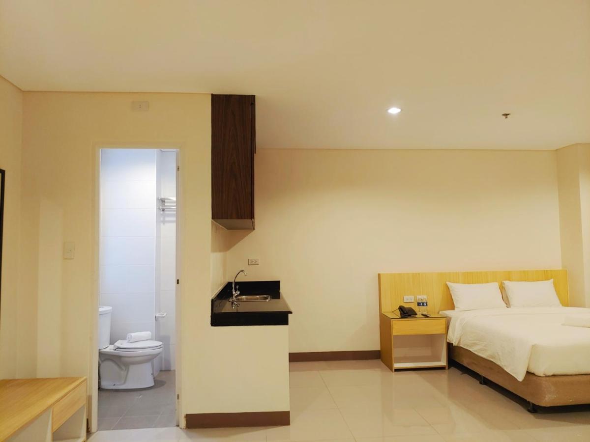 Kaizen Suites Manila Exteriör bild