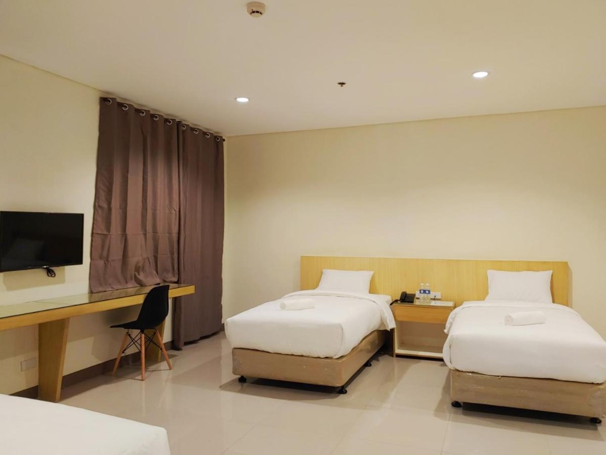 Kaizen Suites Manila Exteriör bild