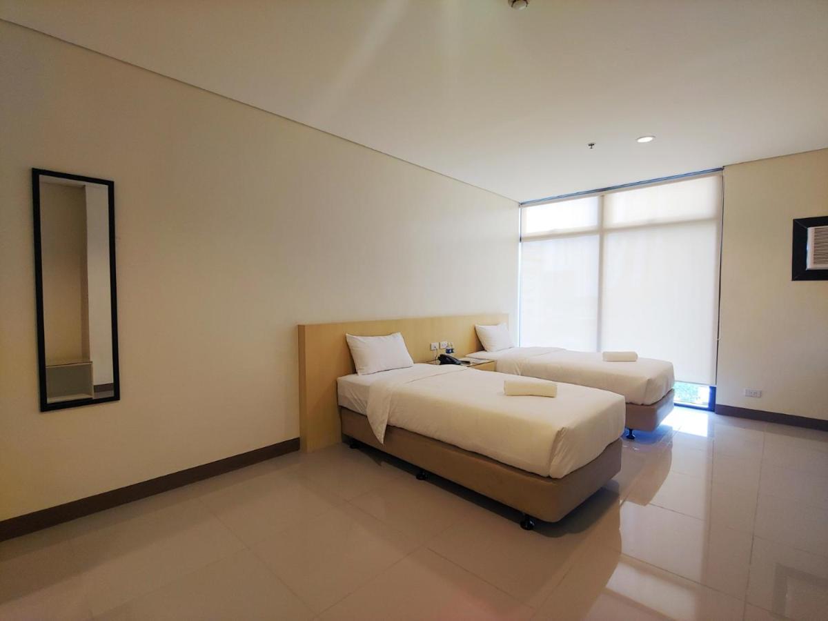 Kaizen Suites Manila Exteriör bild