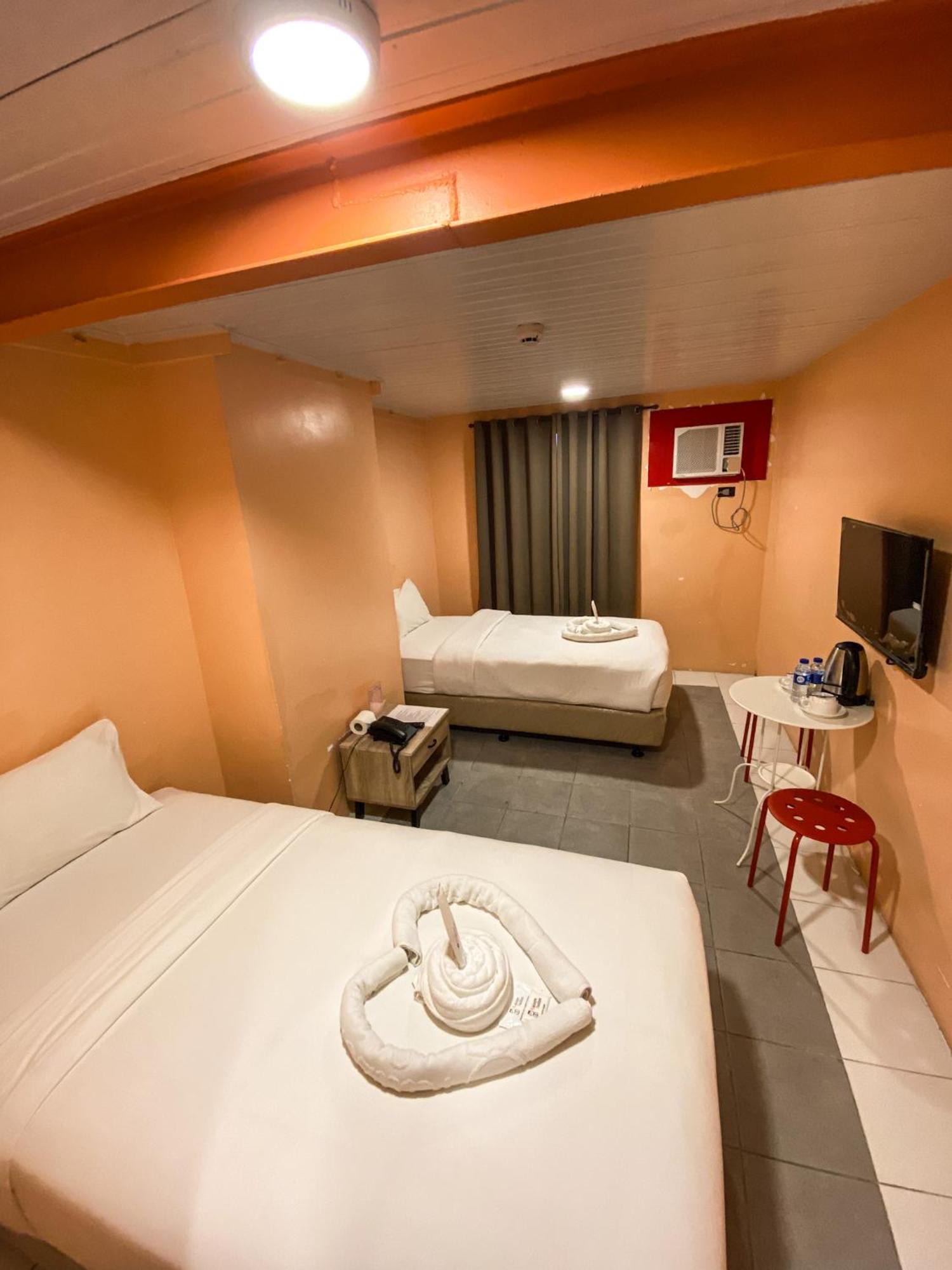 Kaizen Suites Manila Exteriör bild