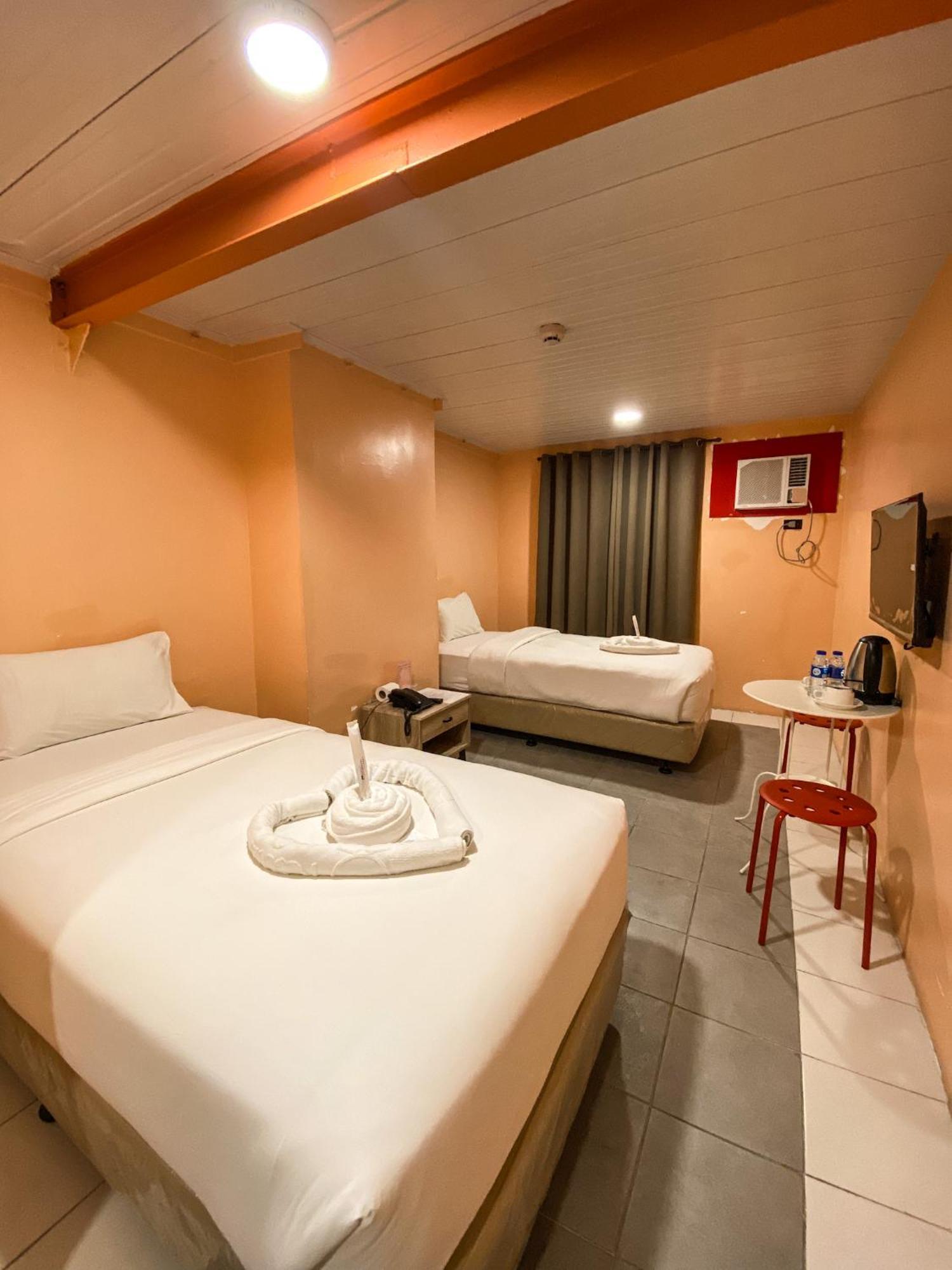 Kaizen Suites Manila Exteriör bild